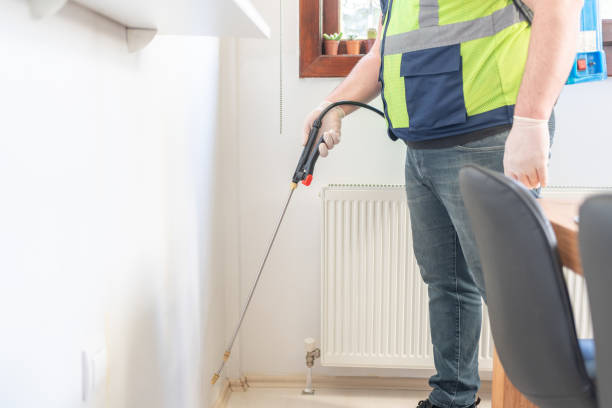 Best Pest Control for Businesses  in Clare, MI